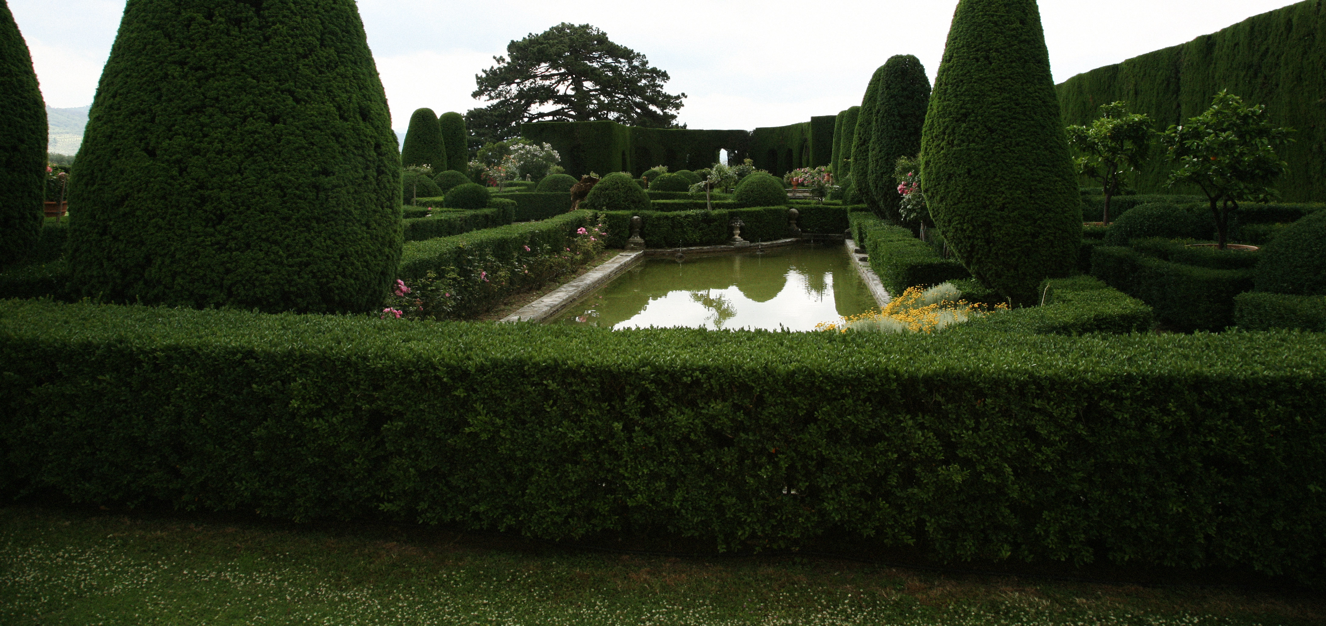 Фонтаны и лабиринты садов Возрождения